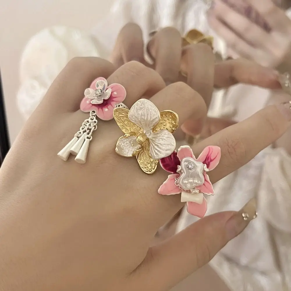 Sweet Drip Oil Flower Ring Butterfly Orchid White Iris Flower Enamel Finger Ring Trendy Ins Style French Irregular Ring Jewelry