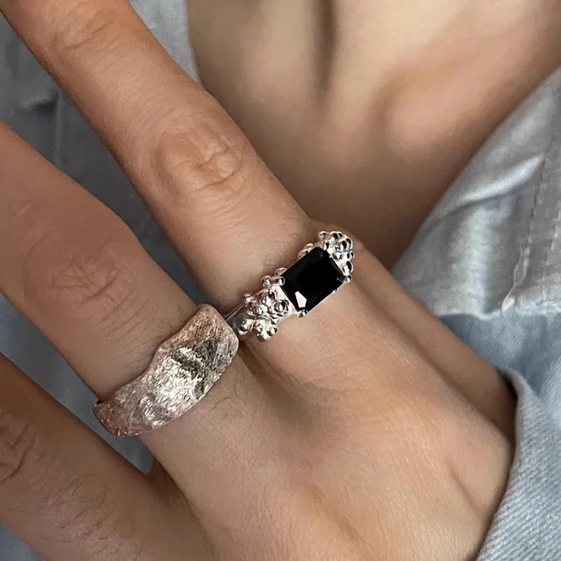 

2023 New 925 Sterling Silve Black Zircon Ring Texture For Women Girl Geometric Versatile Adjustable Jewelry Gift Dropshipping