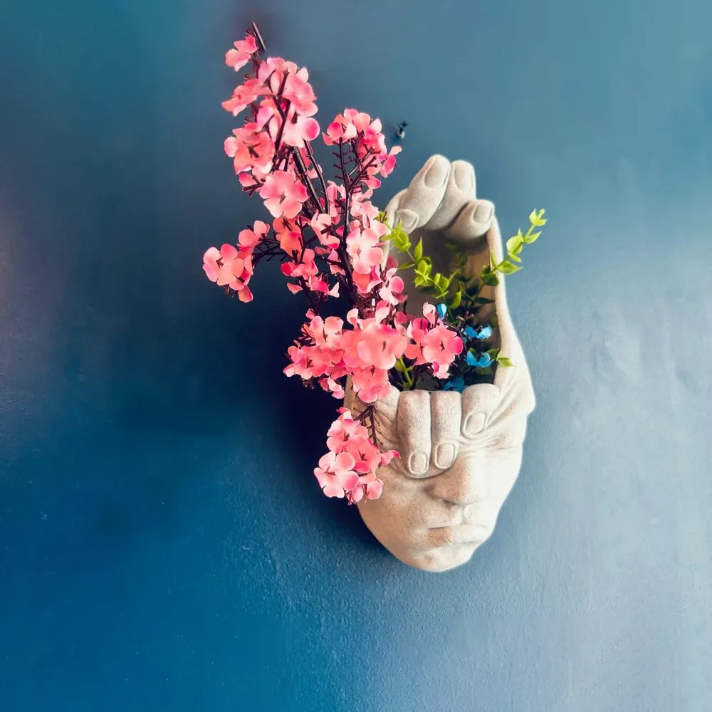 Cross-Border Artistic Face and Palm Shaped Wall-Mounted Planter, Creative Wall Decoration, Suitable for Placing Green Plants