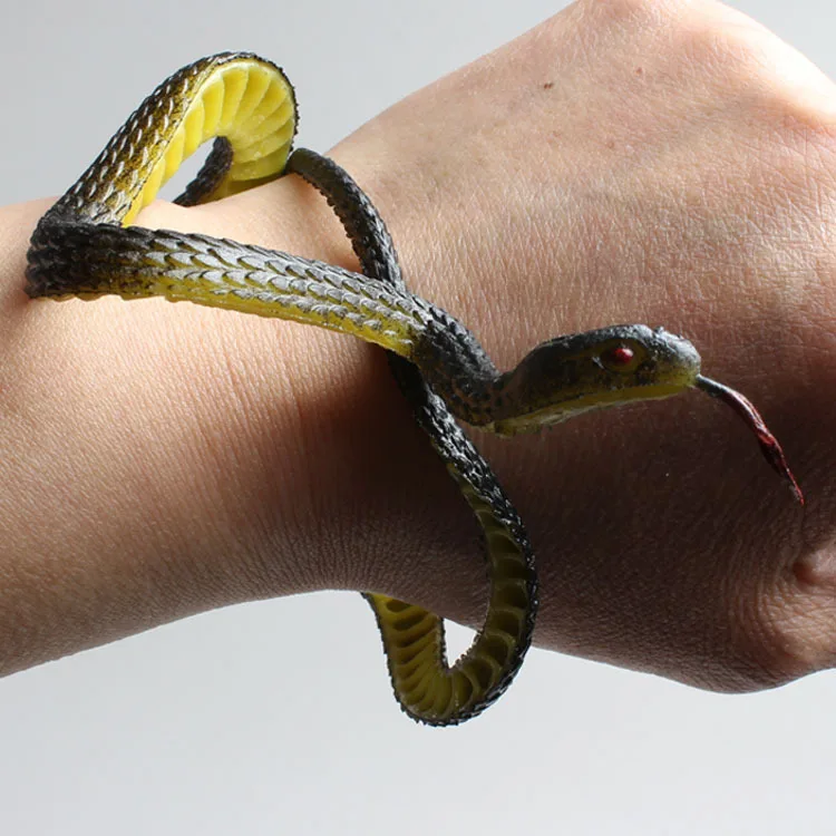 نابض بالحياة 45 سنتيمتر المطاط أنكوندا لعبة وهمية الأفعى هالوين مخيف المزحة الدعامة خدعة اكسسوارات الطيور الردع التماثيل المنمنمات