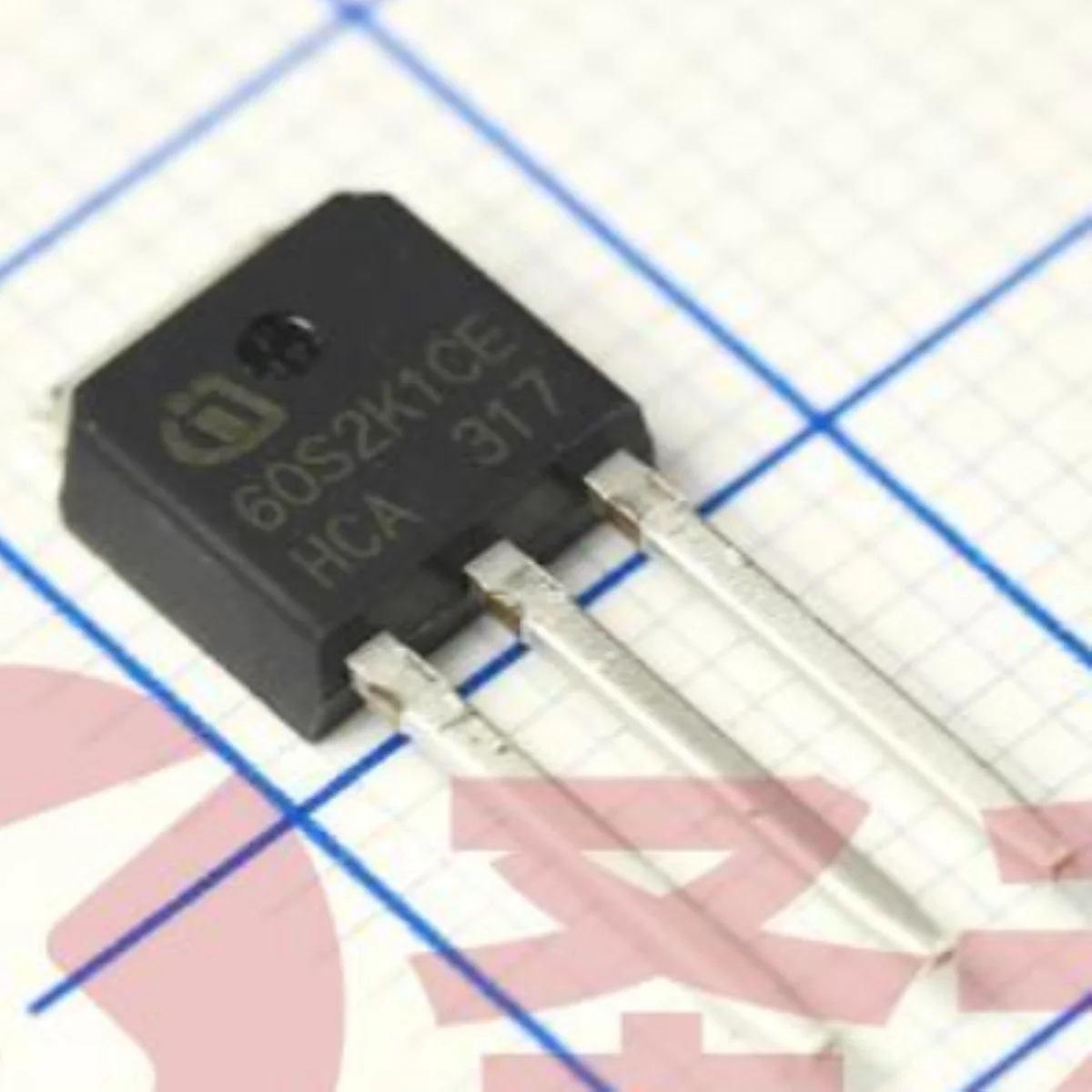 60S2K1CE IPU60R2K1CE TO-251-3 IPAK オリジナル電界効果管 38W 600V 3.7A Nチャンネル 2.1Ω@10V MOSFET TO251 IPU60R2K1CEAKMA1