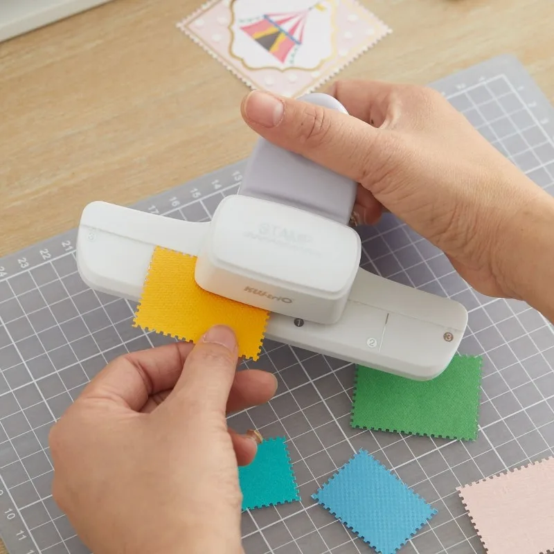 Large Hole Punch Cutter DIY Stamp Paper Craft Lace Decor Stamp and Seal Embossing Machine for Homemade Holiday Gift Packaging