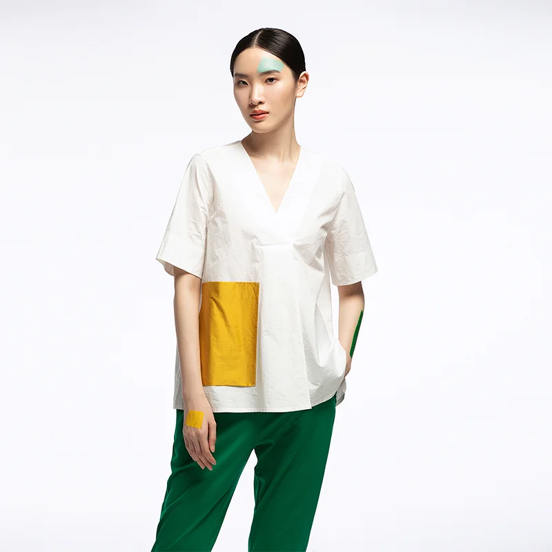 

Белая свободная женская футболка с V-образным вырезом, простой дизайн, смесь хлопка и полиэстера, повседневный деловой стиль, летняя мода