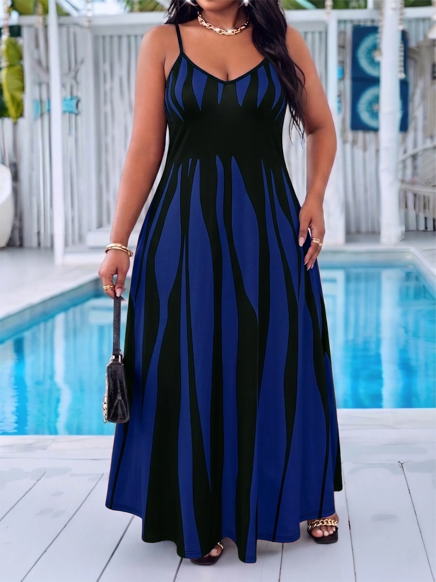 Stilvolles Maxikleid für Damen in Übergrößen mit elegantem Streifendesign für mühelose Sommermode – Detail 3