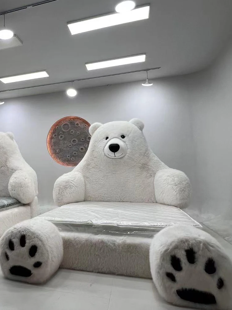 Luxury Giant  Plush Polar Bear Upholstered Bed Giant Wooden Bear Shaped Bedroom Luxury Bedroom Sofa