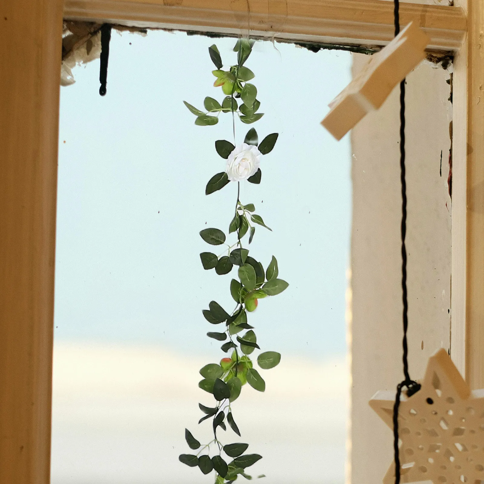 

Artificial Rose Vine Hanging Plants Faux Flower Vines for Indoor Ceiling Wedding Arch Decoration Silk Garland Spring Floral Swag