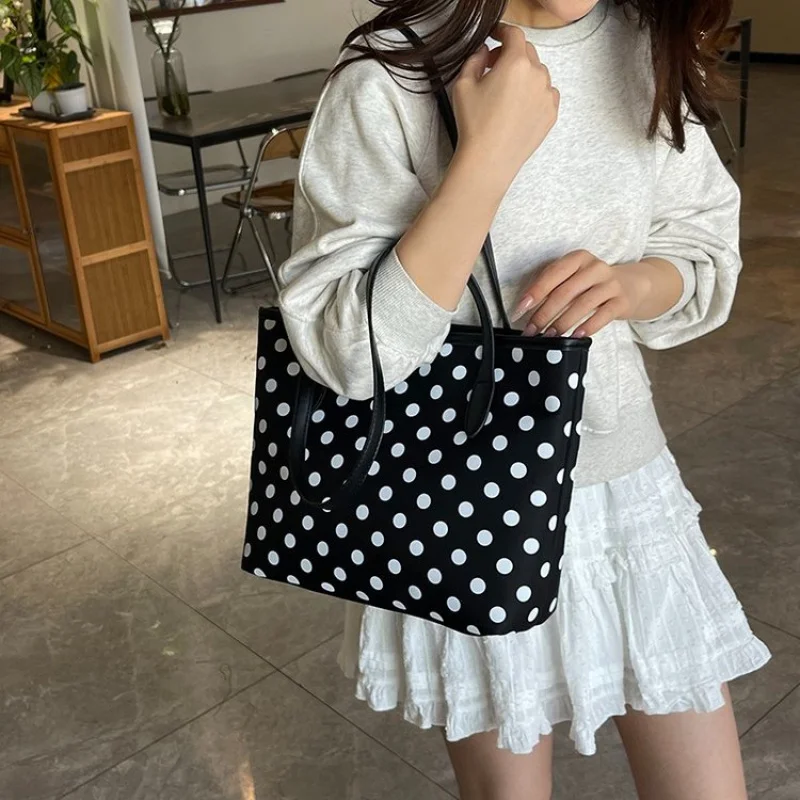 

Женская кожаная сумка через плечо, сумка-мессенджер, роскошная брендовая популярная элегантная сумка