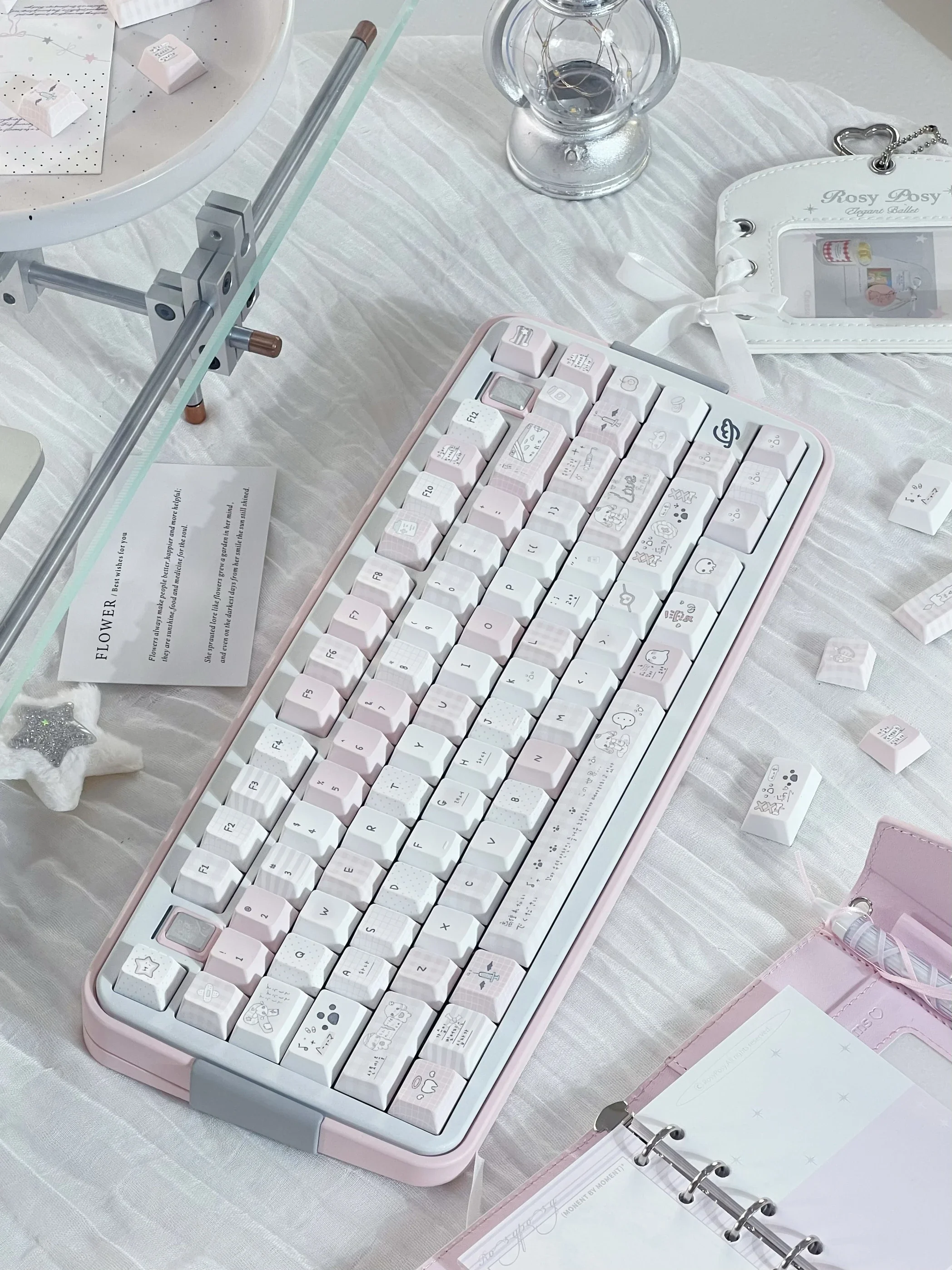 

Sleepwalking keycaps magnetic axis new original sub-series cute pink white keycaps custom mechanical keyboard keycaps