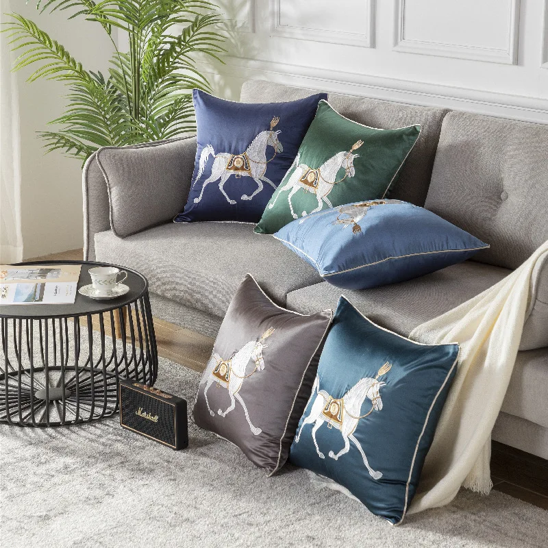 Premium Satin Cushion Cover Luxury Gold Thread Embroidery Horse Head Throw Pillow Case European Vintage Elegant Cushion Case
