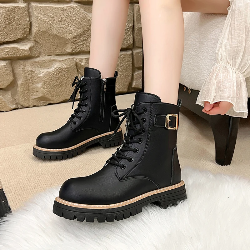 

Новые зимние кожаные ботинки на толстой подошве 2025 года и утепленные флисовые туфли в британском стиле для женщин, в стиле сапог для верховой езды