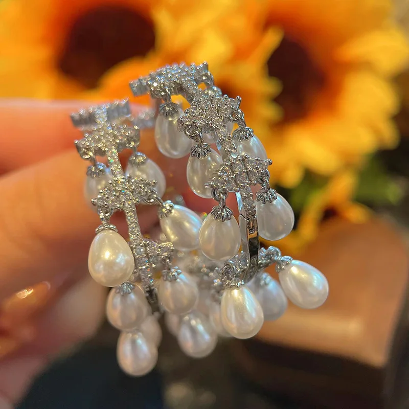 Vintage Gold Color Irregular Pearl Earrings For Women Elegant Metal Hollow Flower Basket Personality Earrings Wedding Jewelry