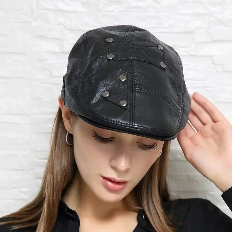 2024 Unisex Brand Genuine Leather Beret Hats Male Fashion Forward Caps Black Rivet Duckbill Adjustale Casquette Boina Trucker Ca