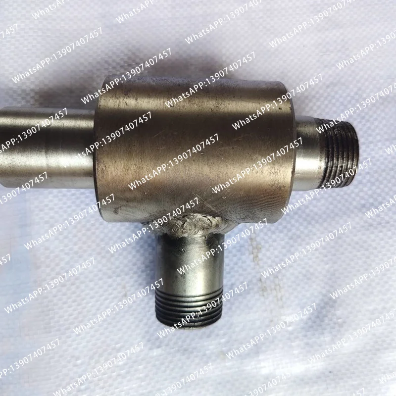 Water drill water injector water jacket drilling carbon steel pressurized and increased flow drill bit
