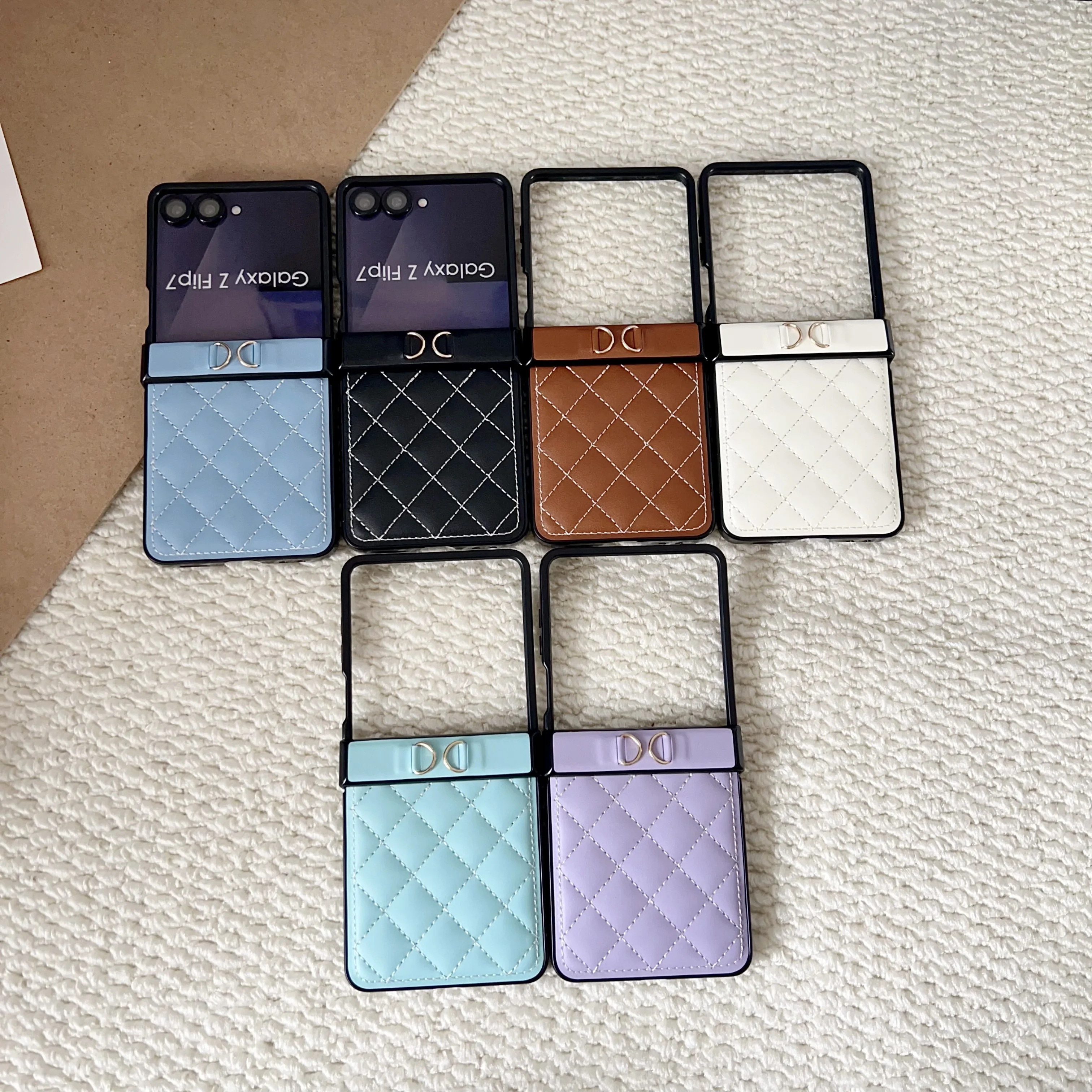 Rhombus Retro Handgelenkschlaufe PU-Leder Handyhülle für Samsung Galaxy Flip 7 FE 6 5 4 3 Flip7 stoßfeste Scharnierabdeckung – Detail 2