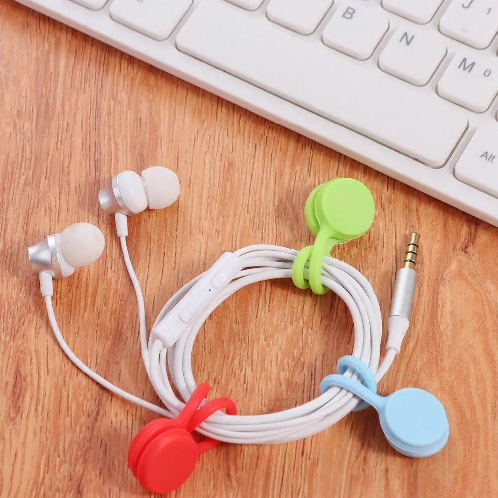 

5PCS Thread Spool Holder Set Silicone Fabric Clips Set Magnetic Colorful Fabric Huggers Durable Binding Cable Ties Sewing