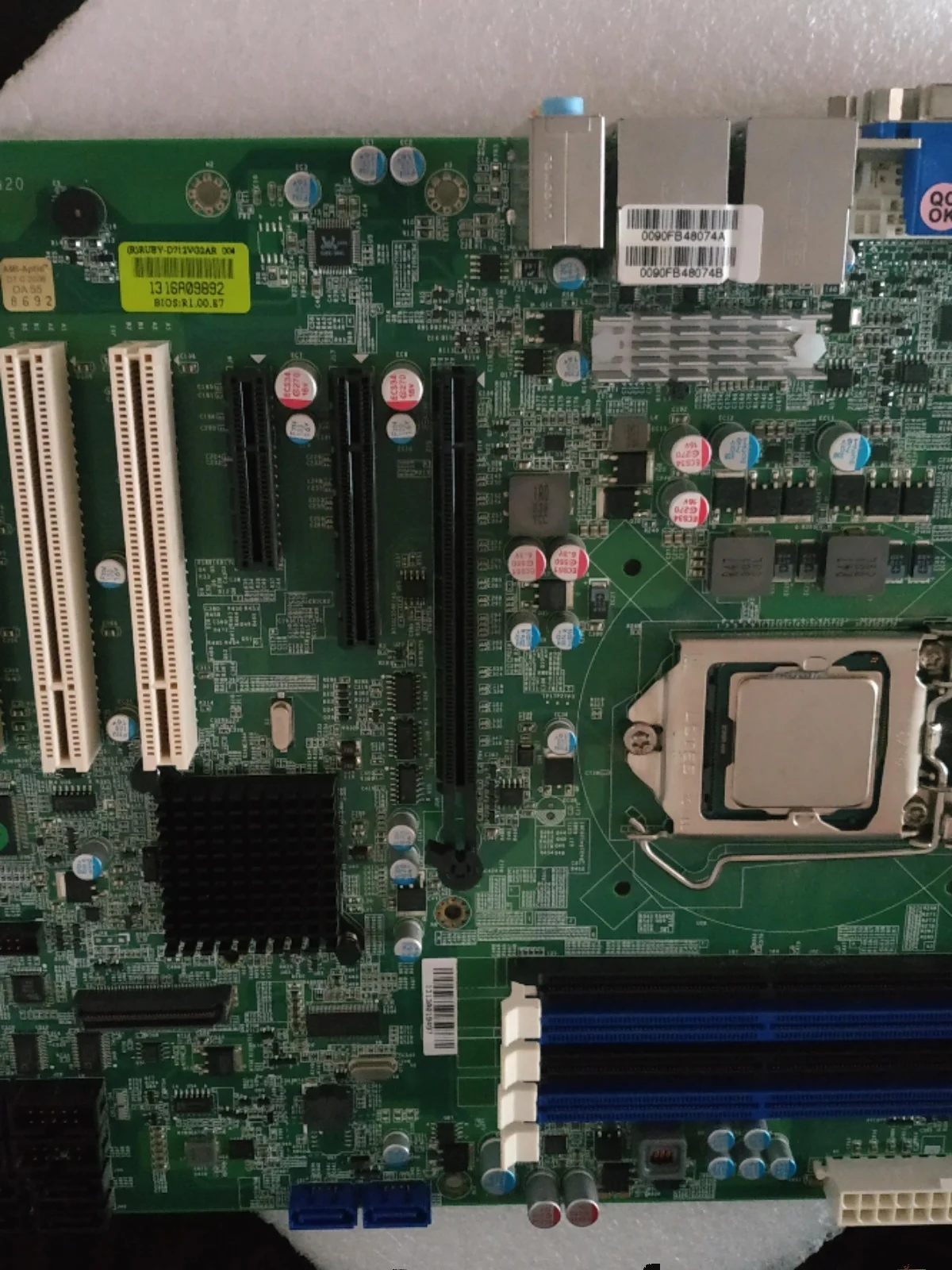 RUBY-D712VG2AR BIOS:R1.00.E7 Placa-mãe de controle industrial