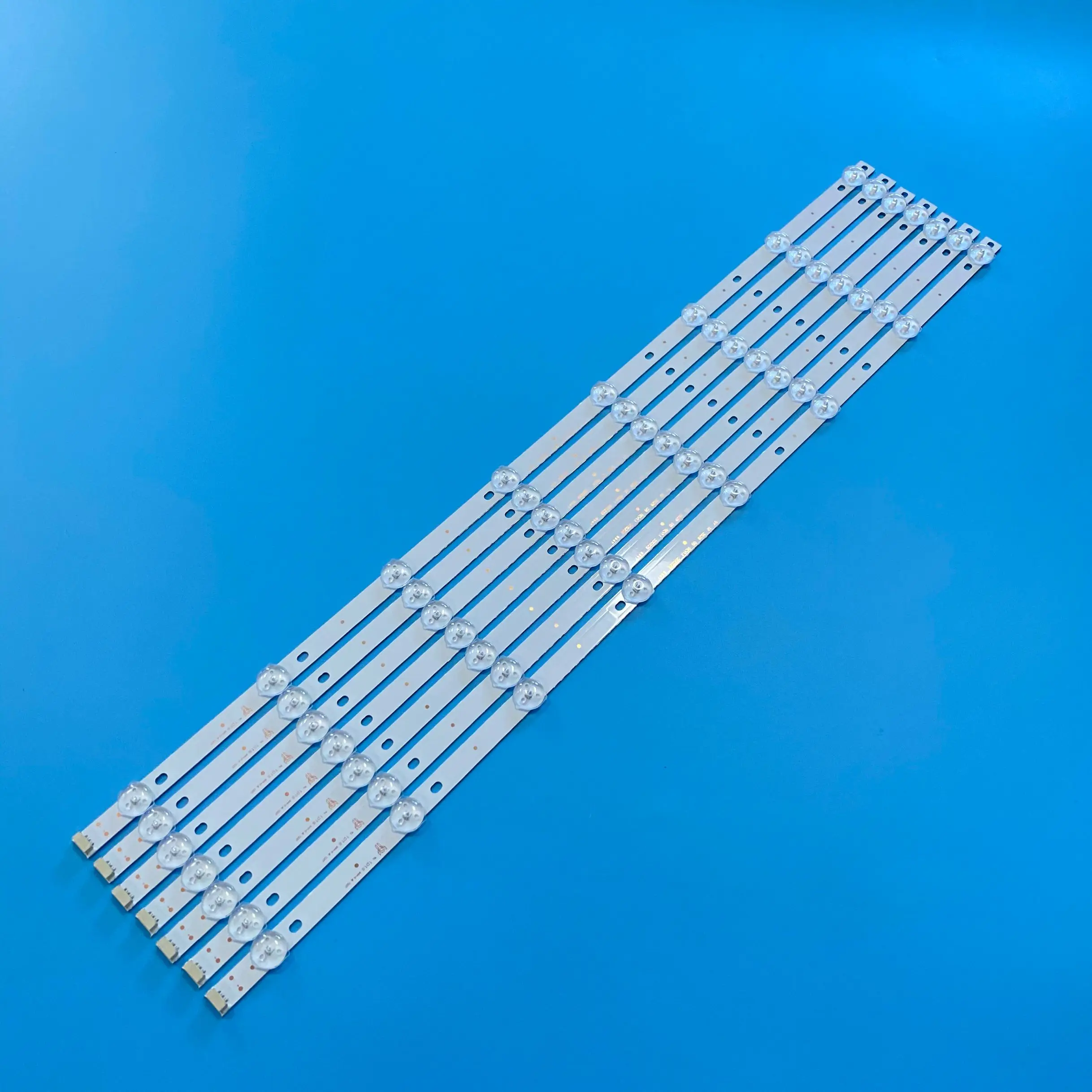

LED Backlight strip 8 Lamp For 32 TV TM3212A-V03-PP 32L2300C LVW320NDAL L32F3320B L32F3350E L32F3370B ROWA LED32C750