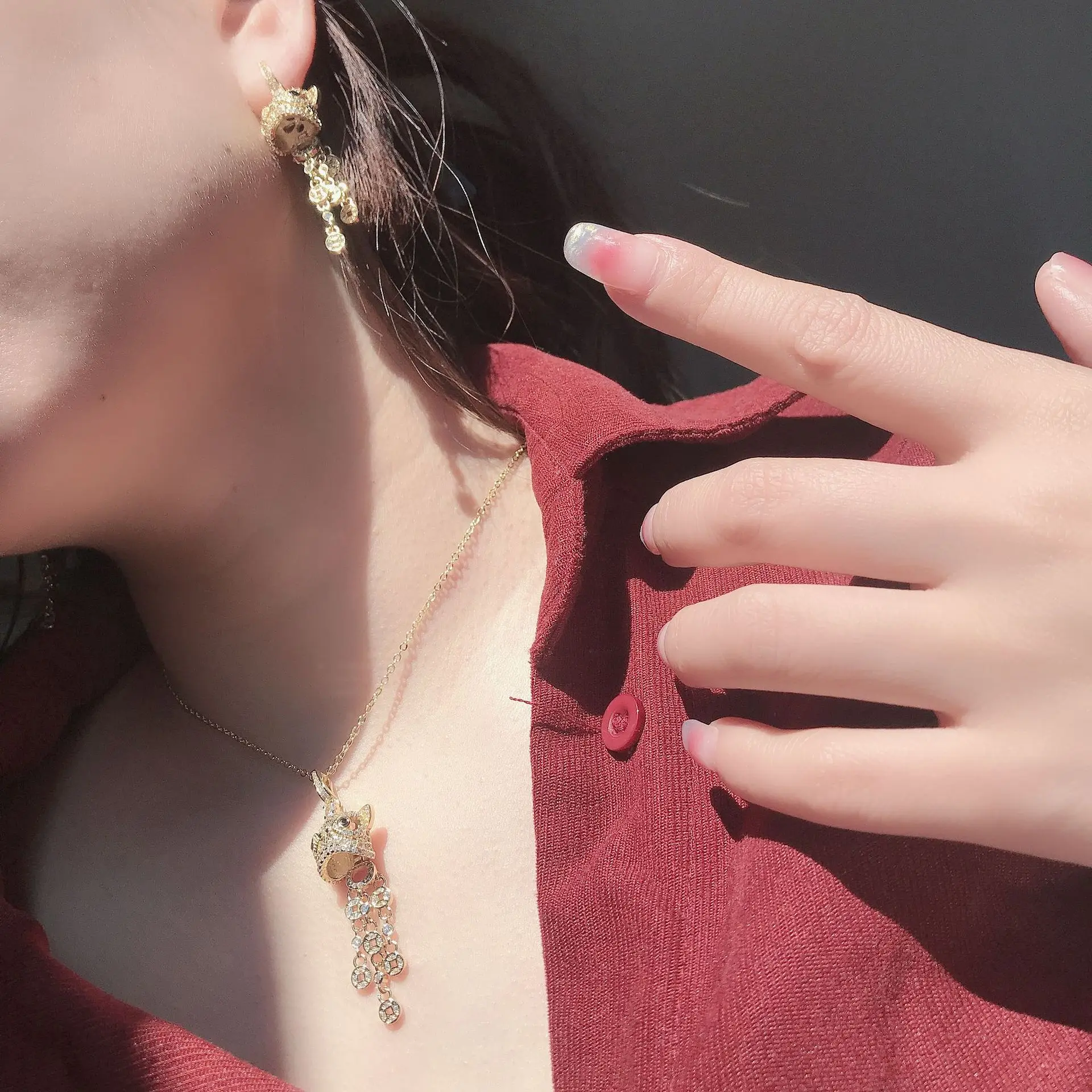 

Y&Y The original country tide PI Xiu flexible earrings Mahjong girls with festive fringe earrings