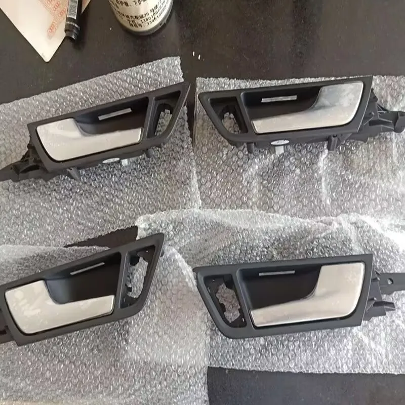 

Car Door Inner Pull Handle Door Handle Opening Switch Suitable for Audi A6L 2005-2011 Models