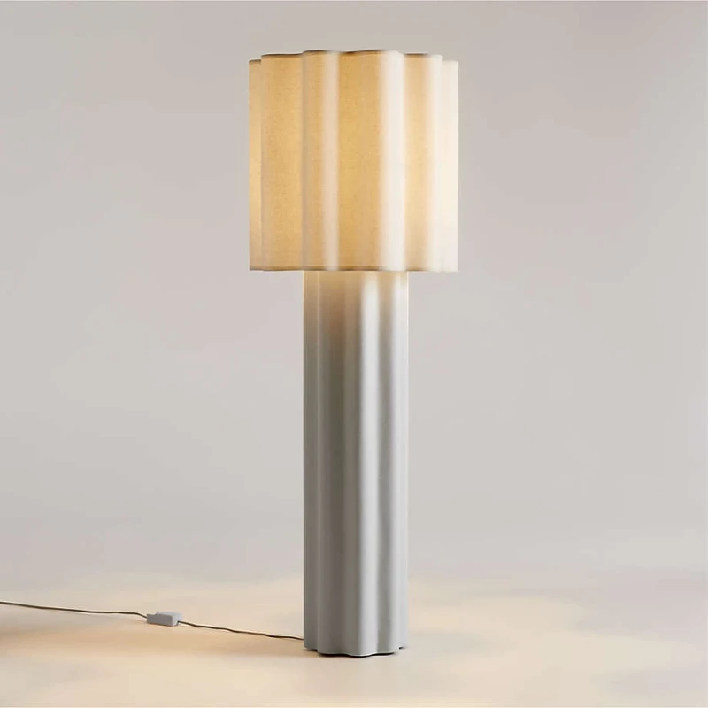 

Designer personalized petal creative vertical floor lamp living room bedroom villa B & B hotel lamps