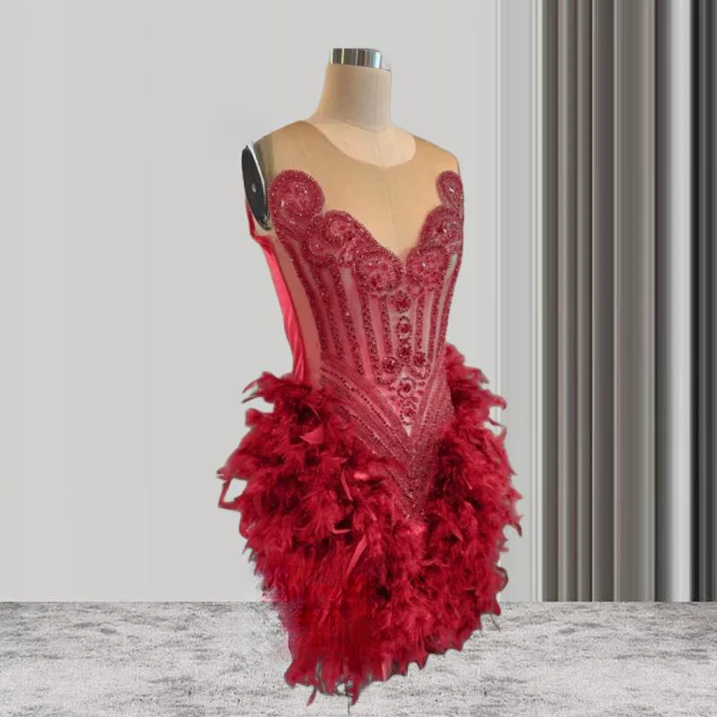

Feather Burgundy See Through Short Black Girl Prom Dress Beaded African Cocktail Dresses Women Party Gowns Birthday Homecoming