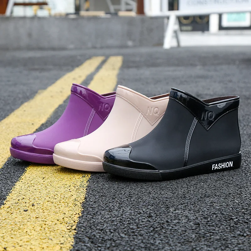 Fashion Woman Rain Shoes Waterproof Rubber Boots Ladies Casual Non-slip Flats Rain Boot Female Insulated Garden Galoshes