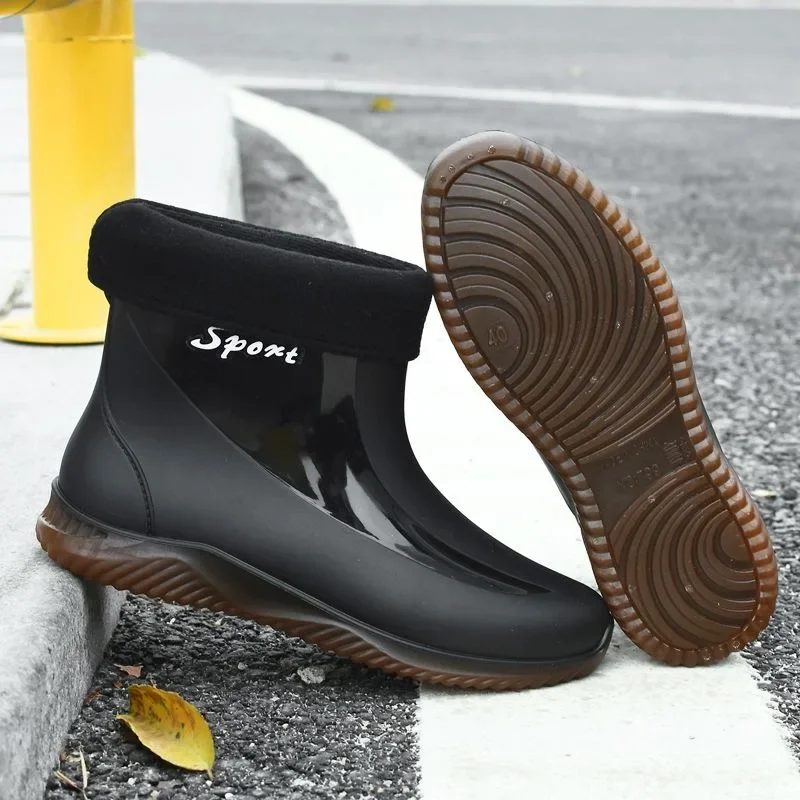 2023 New Men\'s Rain Boots Outdoor Anti Slip Waterproof Durable Rubber Shoes Car Wash Kitchen Work Shoes Winter Cotton Shoes