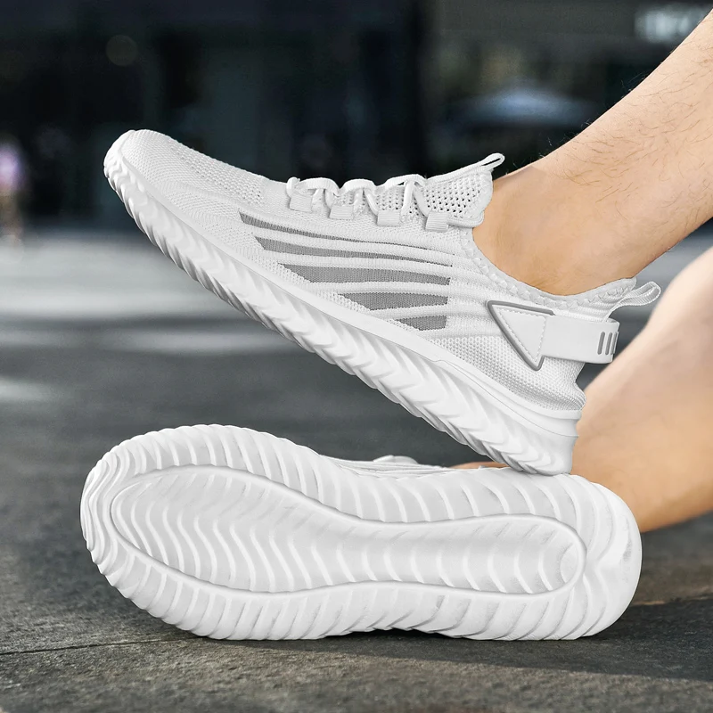 Men's Casual Athletic Sneakers Breathable Mesh Jogging Shoes Fashion Trend Sports Running Shoe Original Zapatos Hombre