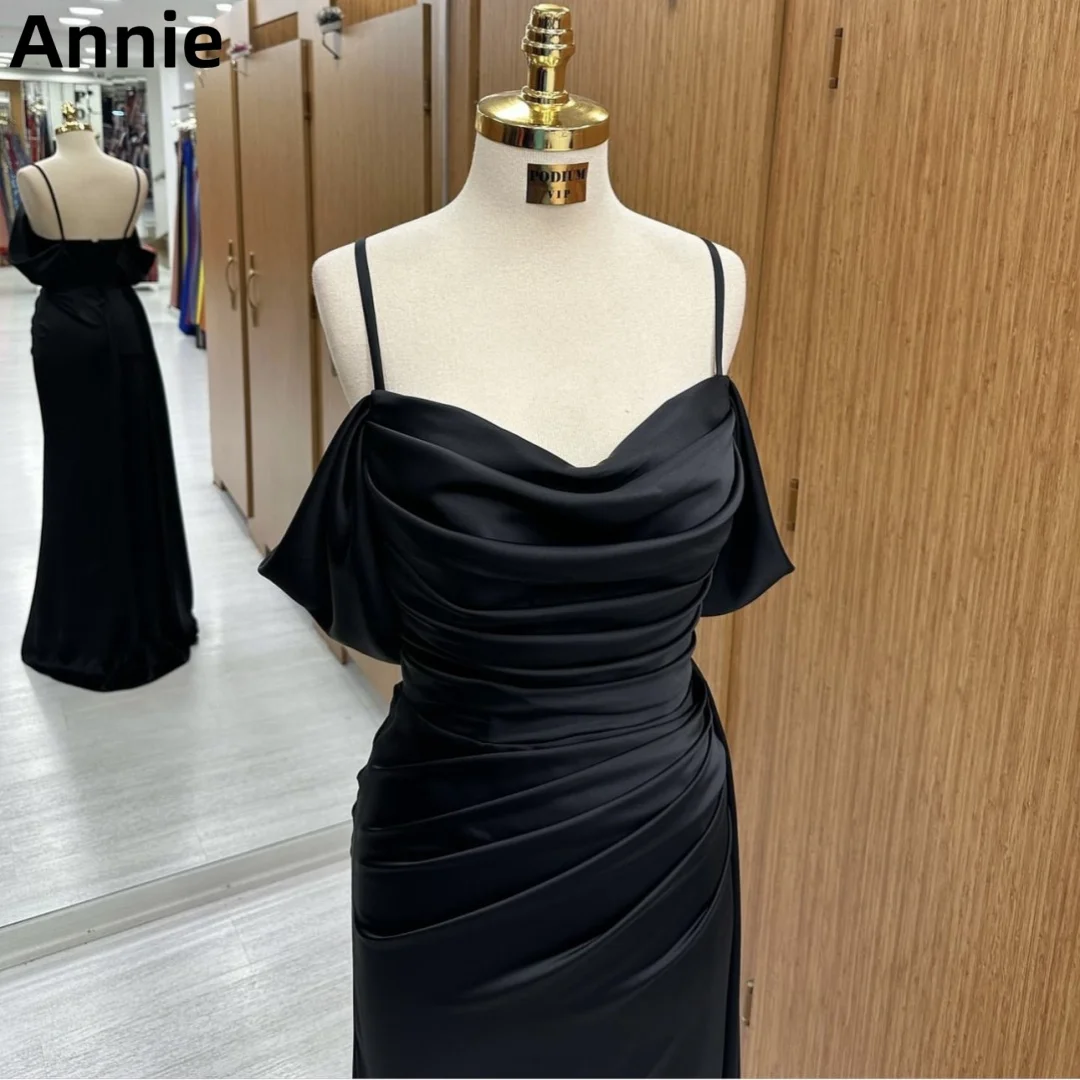 

Black Prom Dresses Satin Pleats EveningDress فساتين السهرة2024 Spaghetti Straps Off The Shoulder Formal Occasions Party Dresses