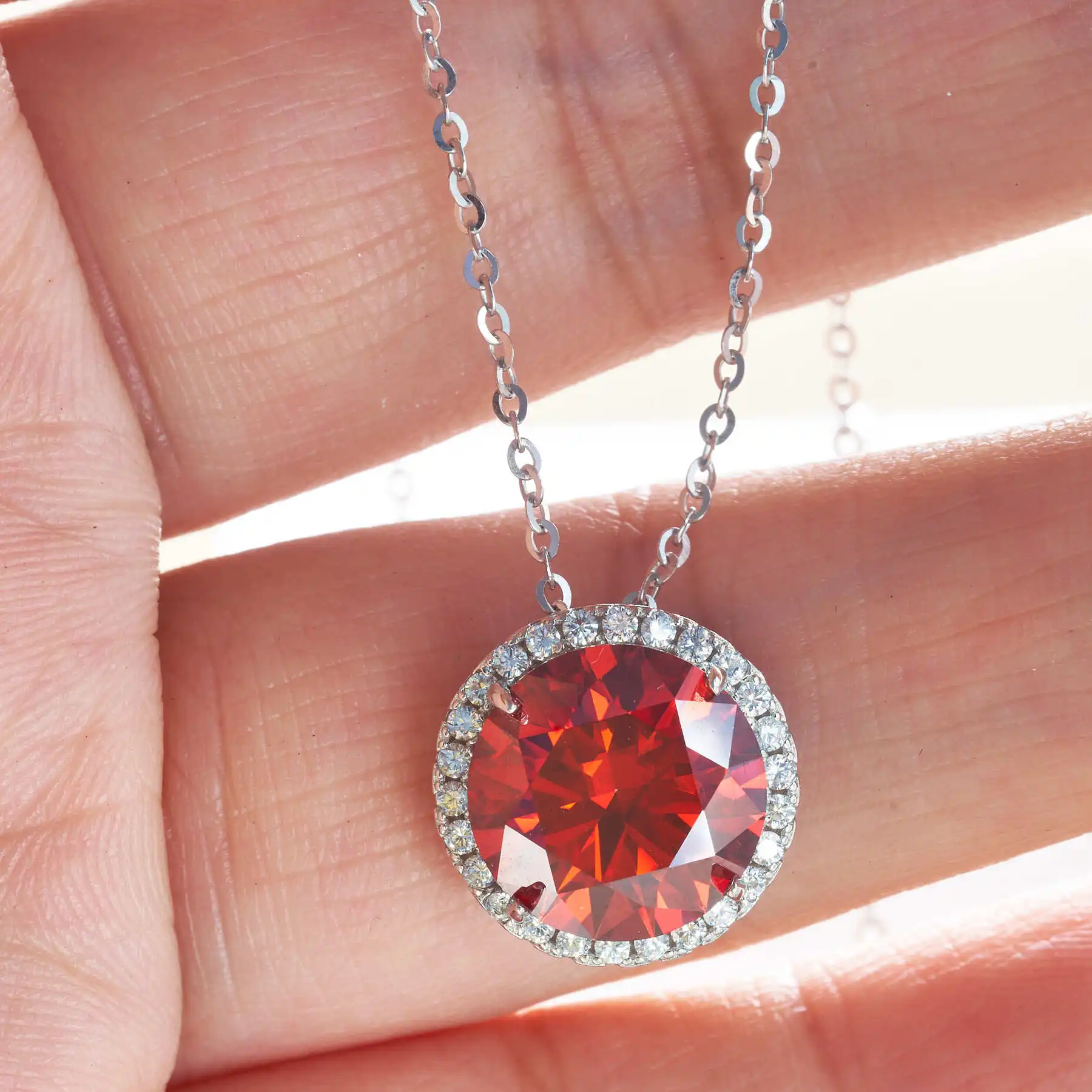 Butterflykiss Muiltcolor 100 Faced Cut 6.5mm Moissanite Solitaire Drop Necklace Pendant Real S925 Silver Chain Jewelry For Women