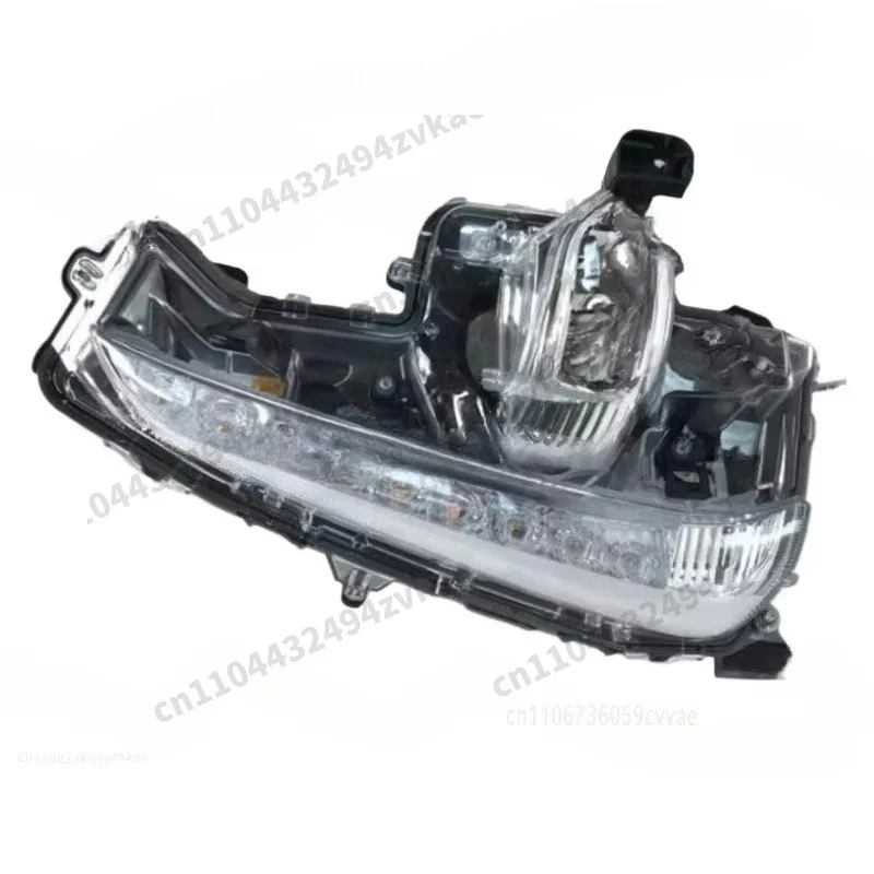 Car Fog Light 8152047090 Replacement Auto Driving Lamp Waterproof High Brightness for 2016 Models
