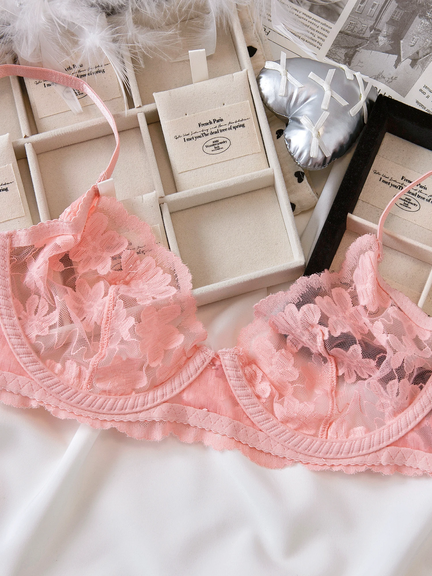 Delicate and Sweet Lingerie Briefs Set Girlish Bra Lace Sheer Sensual Women Underwear Rose Push up Large Size Bras