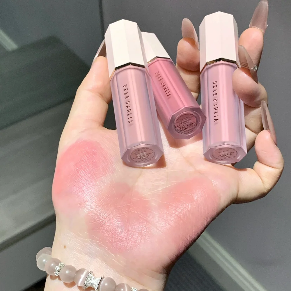 Fard à joues liquide mat Cher Dahlia, longue durée, ne se décolore pas, liquide lisse, contour du visage, maquillage éclaircissant, beauté, nouveauté 2025