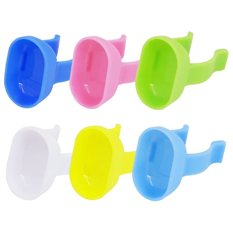 20pcs Dental Mixing Bowl Cup Finger Ring Holder Dappen Dish Plastic Silicone Prophy Paste Rings Handy Tool Dentistry Medicine