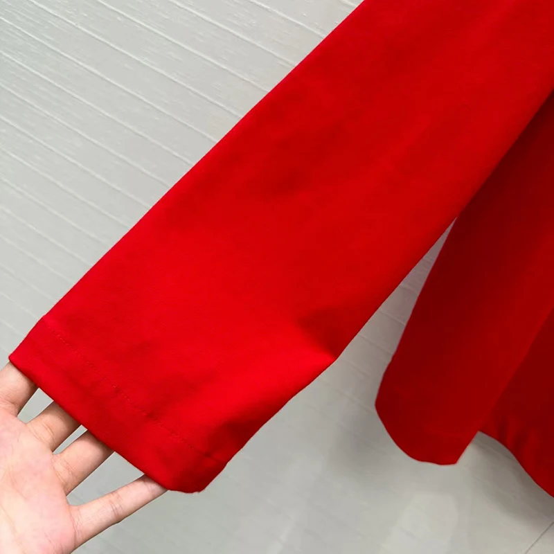 เสื้อยืดแขนยาวผู้หญิง ดีไซน์ทันสมัย สไตล์ลำลอง ผ้าฝ้ายคุณภาพสูง 100% เสื้อเชิ้ตสำหรับฤดูใบไม้ร่วง รุ่นใหม่ล่าสุด ปี 2025