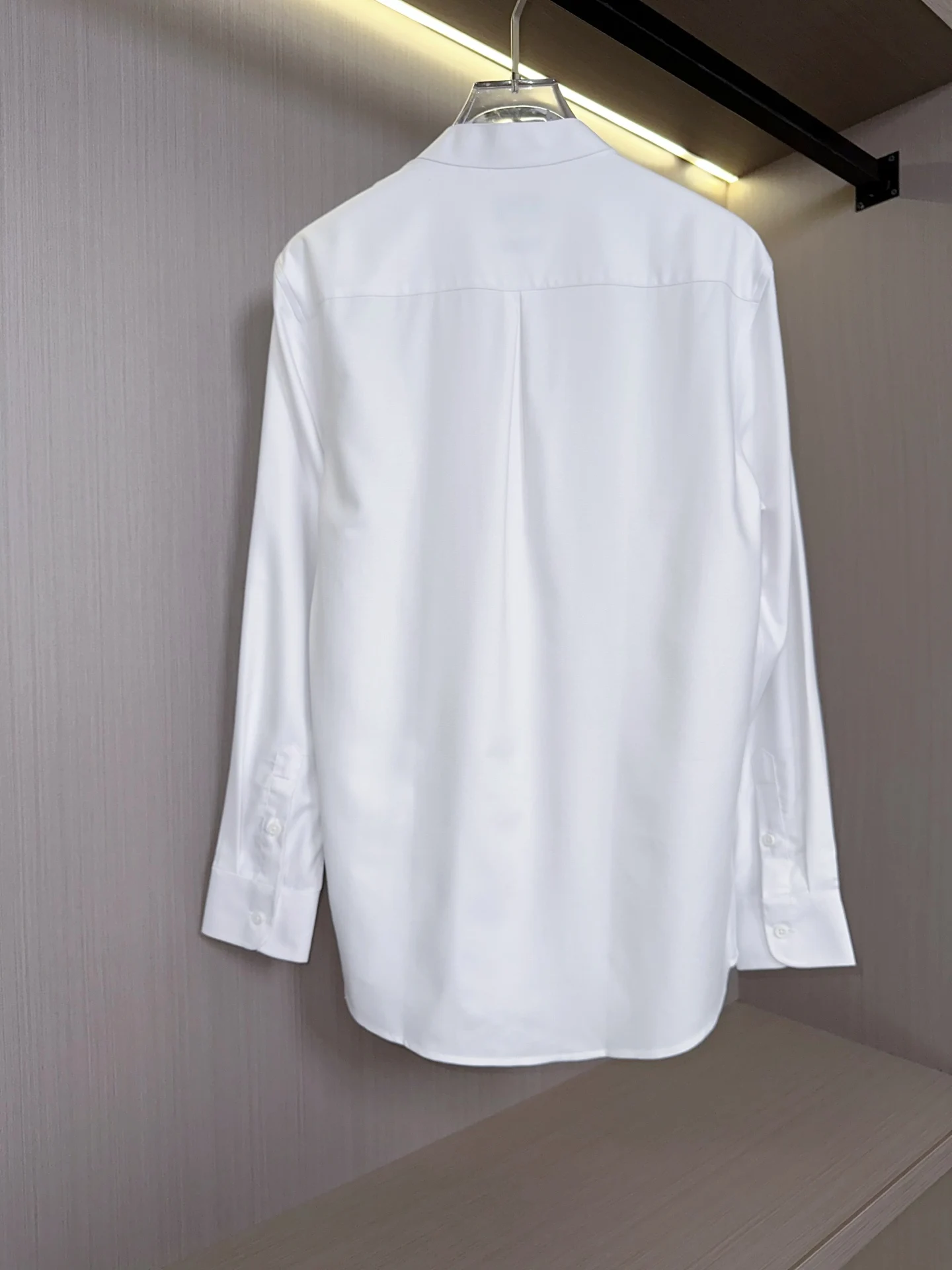 

2026 New high-quality casual shirts for men in early spring, summer and autumn in 2025, size S-2XL.