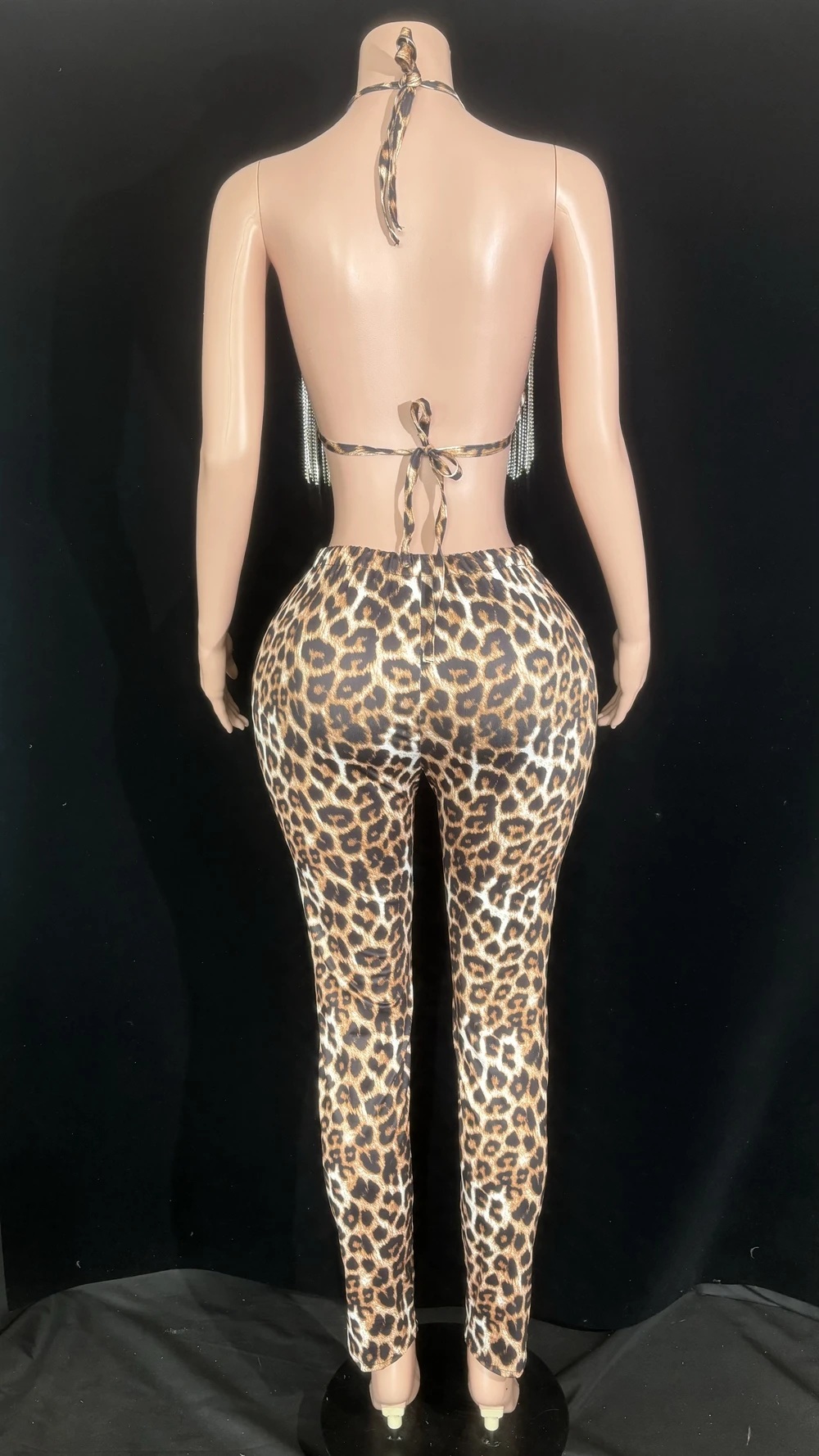 Conjunto de calças e top de biquíni estampa leopardo para mulheres, correntes brilhantes de strass sexy, roupa de festa de aniversário, boate, 2 peças