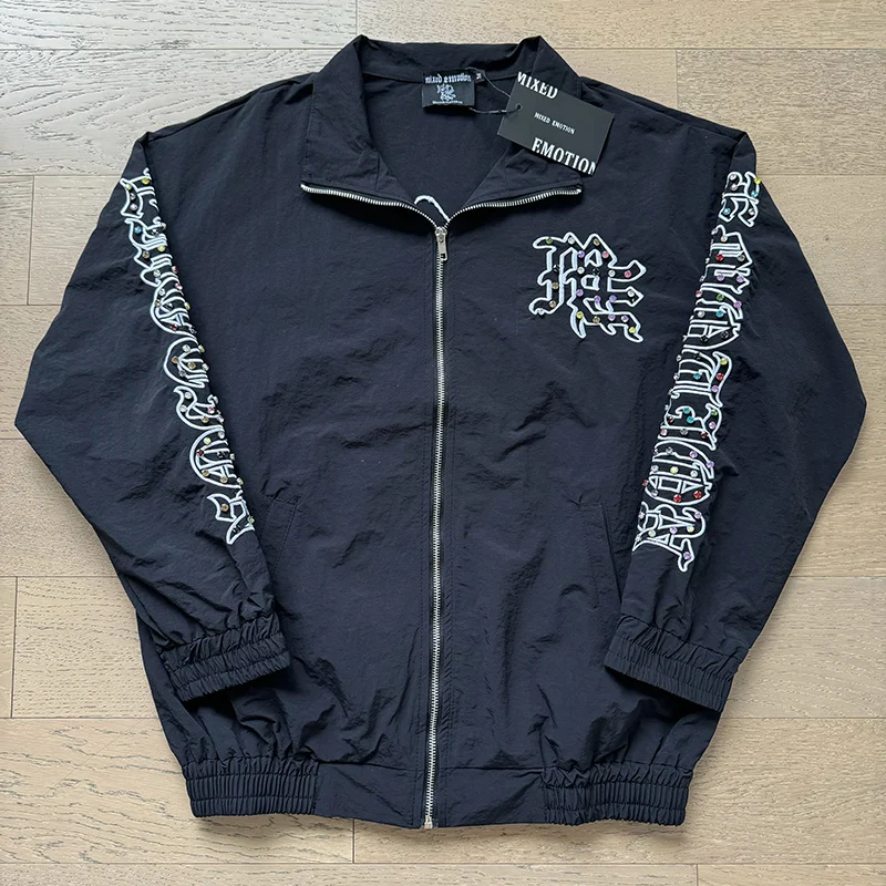 

Нейлоновая смешанная эмоция, вышивка стразами, этикетка на молнии, куртка для мужчин и женщин, высокое качество, повседневные свободные куртки с воротником-стойкой, пальто