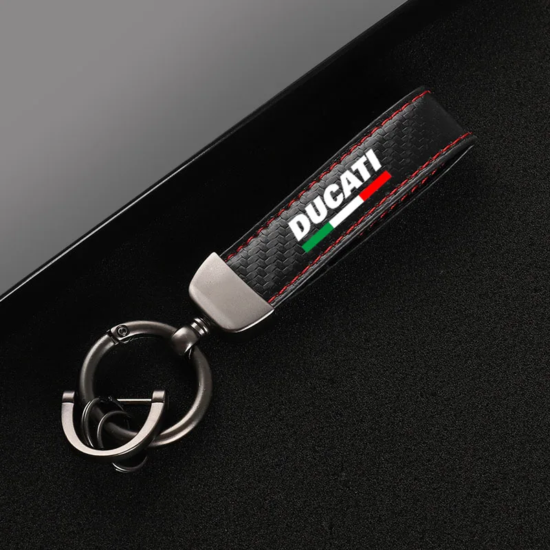 High-Grade Carbon Fiber Motorcycle Keychain Holder Keyring for Ducati 796 795 821 Monster 696 400 Accessories