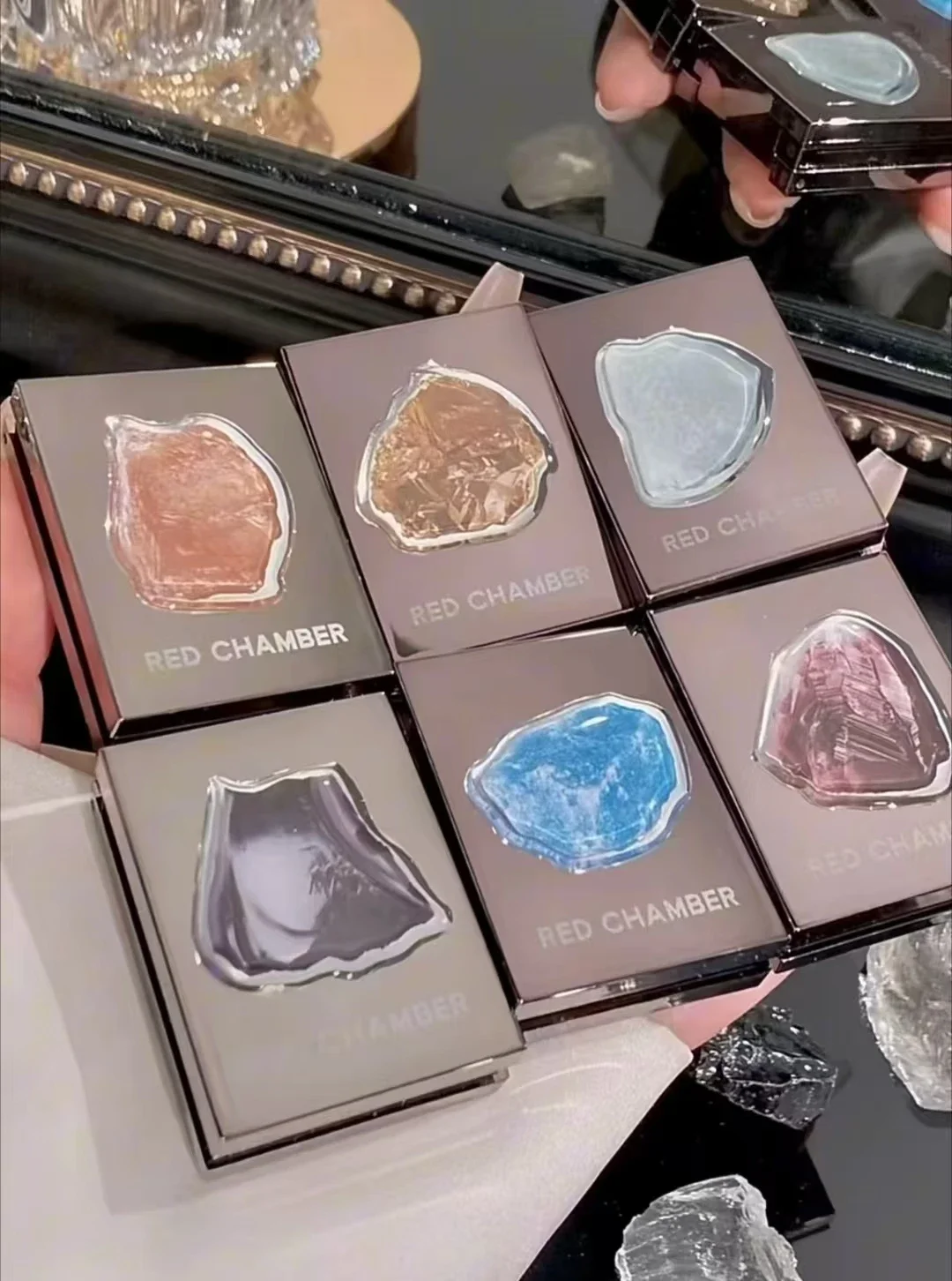 レッドチャンバー マルチユース モノクロ アイシャドウ パウダー クリスタル シマー スモーキー スパークリング ハイライター 滑らかでシルキーな質感 結合しやすい