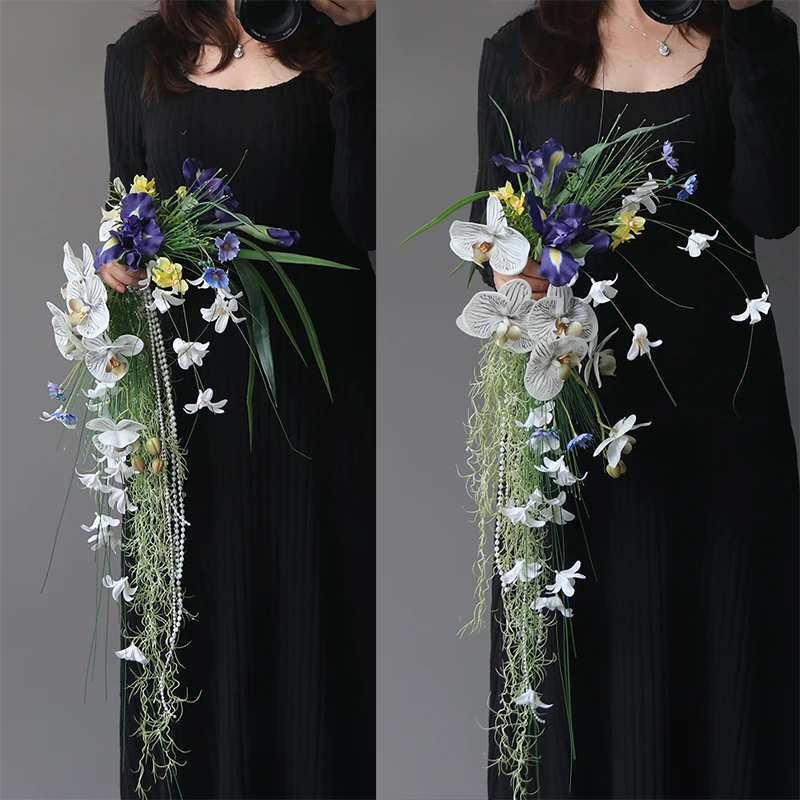 Air feeling certificate hand bouquet simulation flower purple bridal wedding bouquet hand feeling iris calla lily wedding photog
