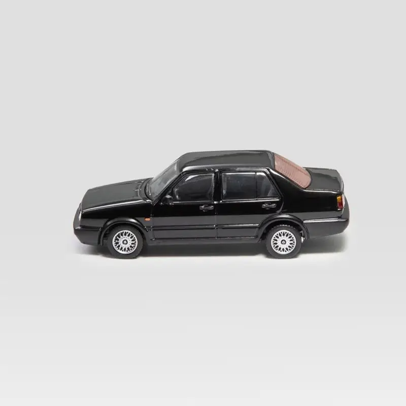 1:64 Jetta MK2 CL Type 1G Alloy Classic Sedan Car Model Diecasts Metal Retro Old Vehicles Model High Simulation Collection Gifts