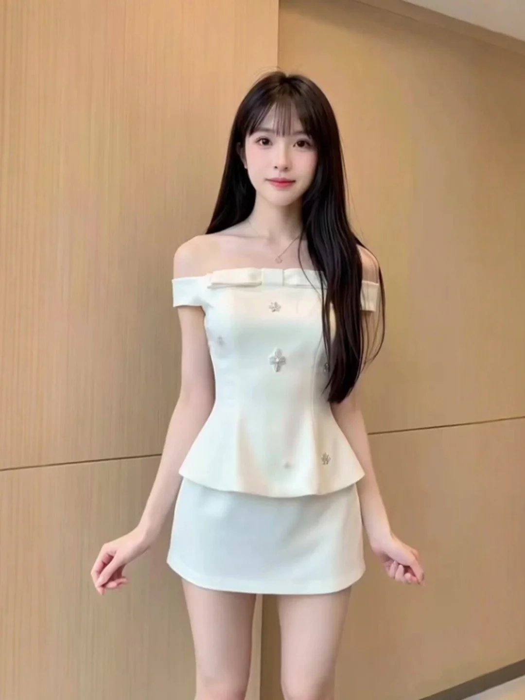 

Elegant Fashion Shoulder Bared Bodycon Skirt Set Short Stylish Two Piece Suit Comfortable Cotton Summer Outfit for Women