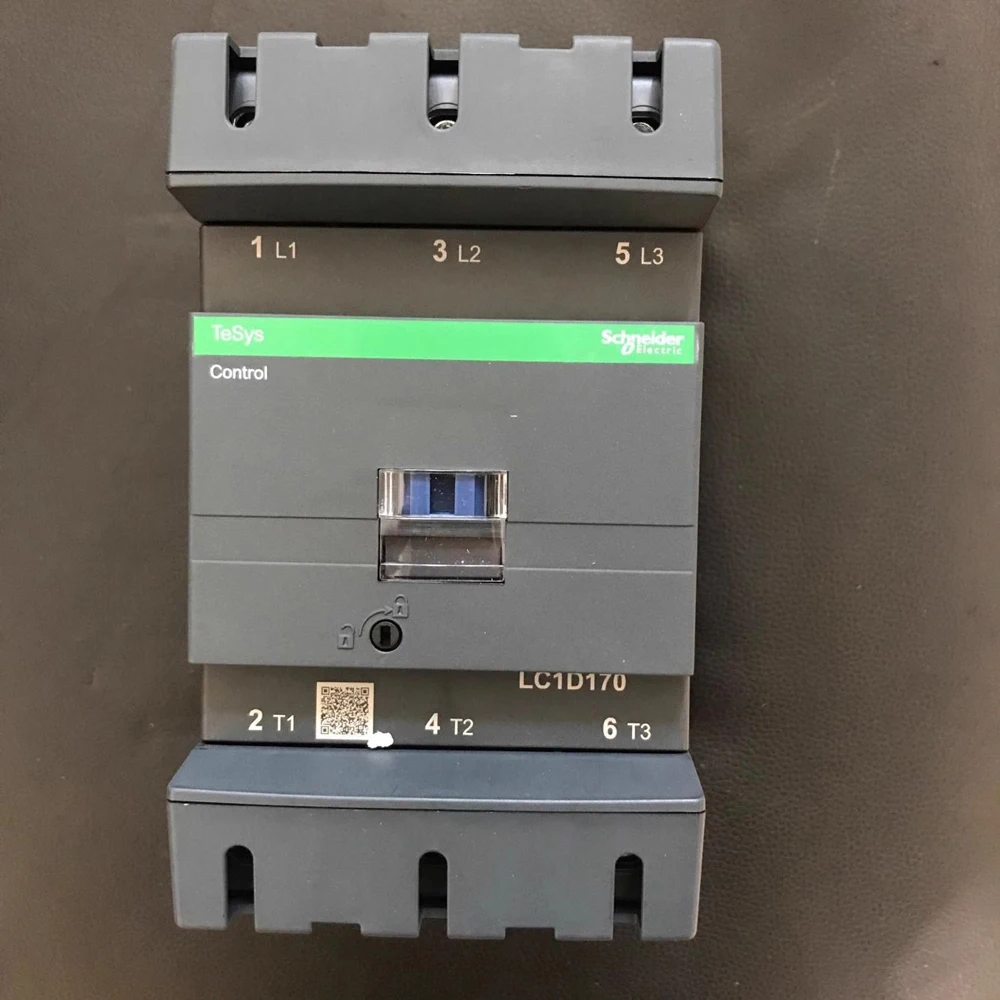 Original Schneider Electrical Equipment LC1D17000M7C Contactor LC1D170 170A Voltage AC 220V Load 90KW-380V Three-phase Control