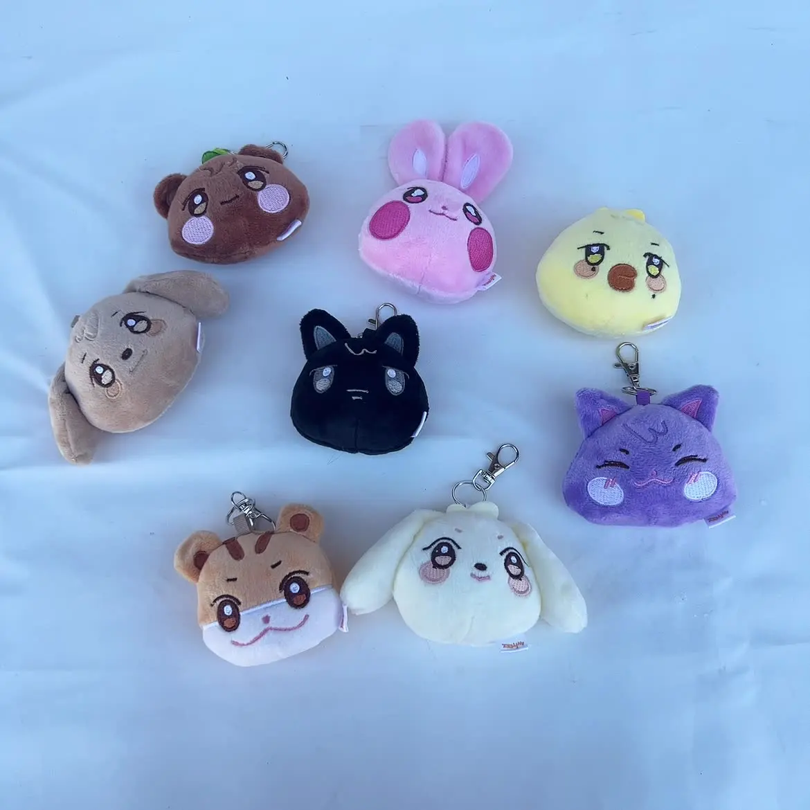 Kpop ATEEZ llavero de felpa de cabeza pequeña colgante de Aniteez Hongjoong Seonghwa Yunho Yeosang San Ming Wooyoung Jongho llavero