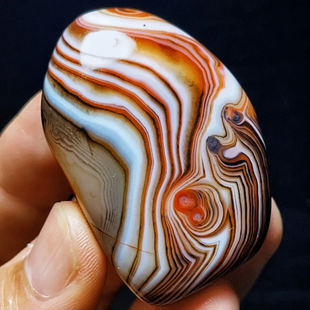 Stone Art Banded Agate Worry Stone, River Stone, Tumbled Polished, Gift Giving, Natural Stone, Crystal Collection, Table Display