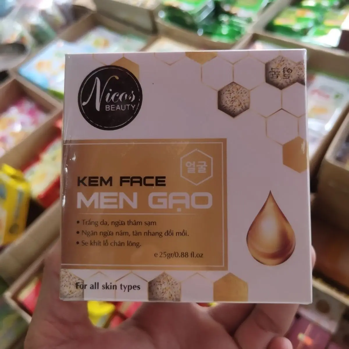 Vietnamese face cream face men gao nicos duong trang 25g