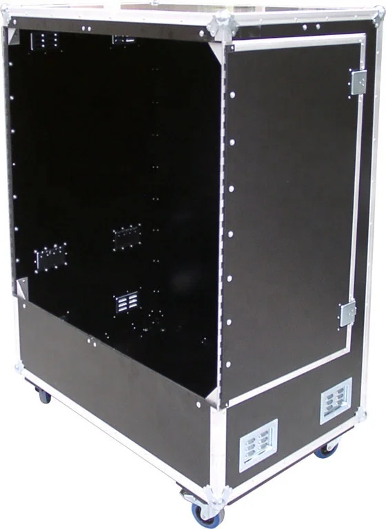 Op maat gemaakte kledingkast met dubbele deur en flightcase