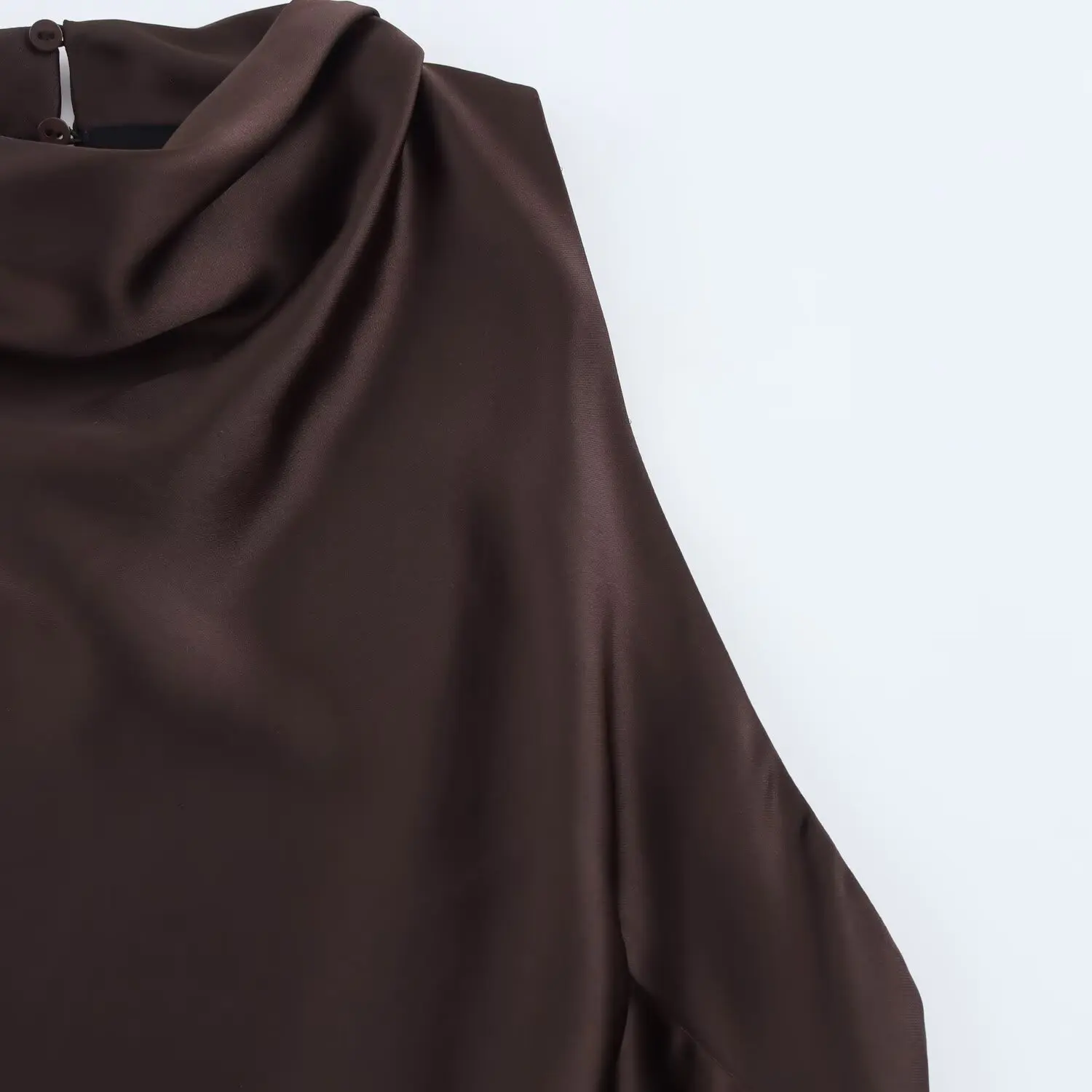 2025 RARA ربيع جديد ملابس نسائية كومة طوق بلا أكمام مع حزام نسيج الساتان فستان حريري مثير #5