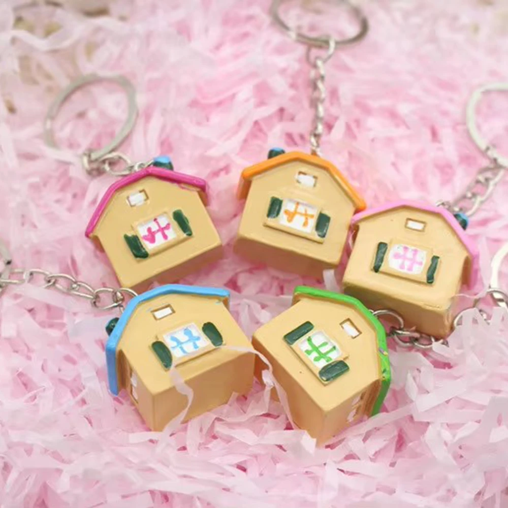 Original Creative Cute Little House Keychain Simulation Mini House Pendant Key Ring Novelty Key Chain Christmas Birthday Gift